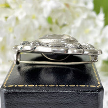 Carica l'immagine nel visualizzatore di Gallery, Victorian Scottish Citrine Silver Thistle Brooch. Antique Sterling Silver Cairngorm Gemstone Disc Brooch. Lemon Citrine Plaid/Tartan Brooch