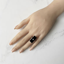 Carica l'immagine nel visualizzatore di Gallery, Antique Art Deco 9ct Gold White Zircon & Onyx Ring. 1920s Rectangular Black Gemstone Cocktail Ring. UK Size M-1/2, US Size 6-1/2
