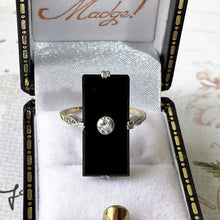 Carica l'immagine nel visualizzatore di Gallery, Antique Art Deco 9ct Gold White Zircon & Onyx Ring. 1920s Rectangular Black Gemstone Cocktail Ring. UK Size M-1/2, US Size 6-1/2