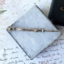 Carica l'immagine nel visualizzatore di Gallery, Antique Silver & Amethyst Miniature Pencil Pendant, Thomas Vale 1900. Victorian/Edwardian Floral Engraved Sterling Silver Mechanical Pencil