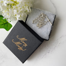 Carica l'immagine nel visualizzatore di Gallery, Vintage Sterling Silver Watch Chain Bracelet With T-Bar & Dog-Clip. 1980s English Silver Belcher Chain Bracelet. Victorian Revival Bracelet.