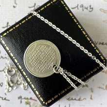 Cargar imagen en el visor de la galería, Victorian Silver Doxology & Prayer Pendant Necklace. Antique Sterling Silver Lord's Prayer and Hymn Chant Minimalist Charm/Pendant On Chain.