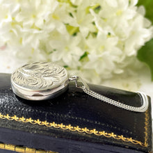 Carica l'immagine nel visualizzatore di Gallery, Vintage English Silver Locket Necklace. 1970s Floral Engraved Round Photo Locket & Curb Chain. Victorian Revival Sterling Silver Locket
