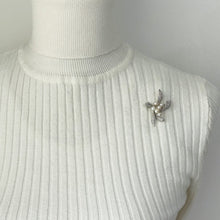 Carica l'immagine nel visualizzatore di Gallery, Vintage Mikimoto Pearl Cluster Starfish Brooch, Original Box. Sterling Silver Akoya Cultured Pearl Brooch. Modernist Saltwater Pearl Jewelry