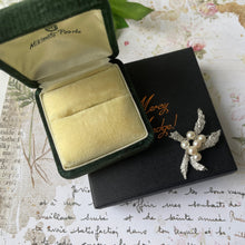 Carica l'immagine nel visualizzatore di Gallery, Vintage Mikimoto Pearl Cluster Starfish Brooch, Original Box. Sterling Silver Akoya Cultured Pearl Brooch. Modernist Saltwater Pearl Jewelry