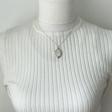 Cargar imagen en el visor de la galería, Vintage English Engraved Silver Locket Pendant & Chain. Small Oval Floral Engraved Locket Necklace. Antique Style Petite Photo Locket