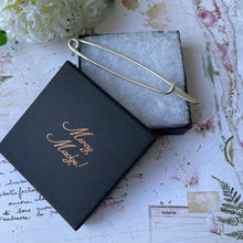 Carica l'immagine nel visualizzatore di Gallery, Vintage Scottish Silver Bayonet Style Kilt Pin, Edinburgh Hallmarks. Large Heavy Duty Traditional Highland Dress Kilt Pin. Tartan/Plaid Pin