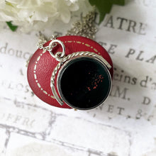 Carica l'immagine nel visualizzatore di Gallery, Antique 1889 Silver Scottish Hardstone Spinner Pendant Fob. Victorian Bloodstone & Carnelian Pocket Watch Chain Fob/Necklace Pendant.
