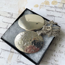 Carica l'immagine nel visualizzatore di Gallery, Vintage Sterling Silver Huge Statement Oval Locket Pendant Necklace, 1976 Hallmarks. Ornate Art Nouveau Style Floral Engraved Locket & Chain