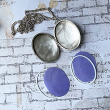 Carica l'immagine nel visualizzatore di Gallery, Vintage Sterling Silver Huge Statement Oval Locket Pendant Necklace, 1976 Hallmarks. Ornate Art Nouveau Style Floral Engraved Locket & Chain