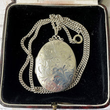 Carica l'immagine nel visualizzatore di Gallery, Vintage Sterling Silver Huge Statement Oval Locket Pendant Necklace, 1976 Hallmarks. Ornate Art Nouveau Style Floral Engraved Locket & Chain