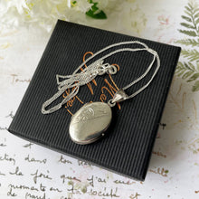 Carica l'immagine nel visualizzatore di Gallery, Vintage English Sterling Silver Oval Locket Pendant & Chain. Small Floral Oval Locket Necklace. 1970s Antique Style Photo Locket.