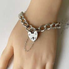 Carica l'immagine nel visualizzatore di Gallery, Vintage Heavy Sterling Silver Heart Padlock Bracelet. Chunky Victorian Style Curb Chain Bracelet. Unisex English Bracelet, Hallmarked 1979