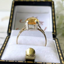 Carica l'immagine nel visualizzatore di Gallery, Antique Art Deco 9ct Gold Scottish Citrine Solitaire Ring. 4 Carat Oval Cut Pale Golden Yellow Citrine Ring. Vintage Scottish Cairngorm Ring