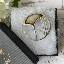 Carica l'immagine nel visualizzatore di Gallery, Vintage Scottish Silver Art Nouveau Brooch, Pat Cheney/Ditchfield Glass. Round Stylised Lily Flower Sterling Silver & Enamel Brooch