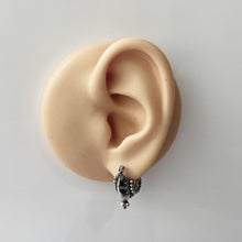 画像をギャラリービューアに読み込む, Vintage Sterling Silver Bali Temple Hoop Earrings. Asian Boat Shaped Silver Huggie Earrings. Balinese Designer BA Suarti Silver Jewellery