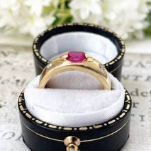 Lade das Bild in den Galerie-Viewer, Vintage 14ct Gold Hot Pink Sapphire & Diamond Gypsy Ring. Yellow Gold 3-Stone Trilogy "Eye" Ring. Anniversary/Wedding Band Size M-1/2/6.5