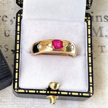Load image into Gallery viewer, Vintage 14ct Gold Hot Pink Sapphire &amp; Diamond Gypsy Ring. Yellow Gold 3-Stone Trilogy &quot;Eye&quot; Ring. Anniversary/Wedding Band Size M-1/2/6.5
