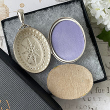 Lade das Bild in den Galerie-Viewer, Victorian Baroque Guiding Star Sterling Silver Locket. Large Antique Studded Star English Silver Locket, T & Co 1886. Bookchain Locket.