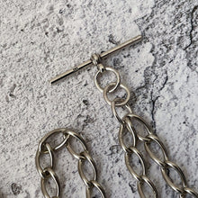 Lade das Bild in den Galerie-Viewer, Large Antique Silver Albert Watch Chain With Goldsmiths & Silversmiths Fob . Watch Chain Curb Link Necklace, Medal Pendant, T-Bar, Dog Clip