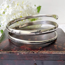 Lade das Bild in den Galerie-Viewer, Art Deco Egyptian Revival Engraved Silver & Enamel Snake Bangle. 1930s 3-Coil Snake Forearm Bangle Bracelet. Antique Love Token Jewellery