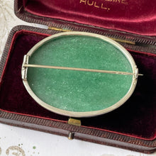 Lade das Bild in den Galerie-Viewer, Large Antique Natural Jadeite Jade Silver Brooch. Edwardian Emerald Green Jade Cabochon Statement Brooch. Sterling Silver Gemset Oval Brooch