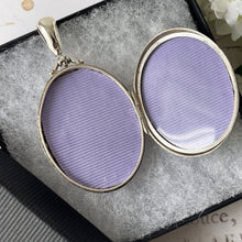 Lade das Bild in den Galerie-Viewer, Victorian Baroque Guiding Star Sterling Silver Locket. Large Antique Studded Star English Silver Locket, T & Co 1886. Bookchain Locket.