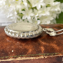 画像をギャラリービューアに読み込む, Vintage Edwardian Style Sterling Silver Oval Locket & Curb Chain. Repousse Engraved English Silver Photo/Keepsake Locket Pendant Necklace