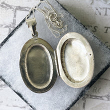 画像をギャラリービューアに読み込む, Vintage Edwardian Style Sterling Silver Oval Locket & Curb Chain. Repousse Engraved English Silver Photo/Keepsake Locket Pendant Necklace