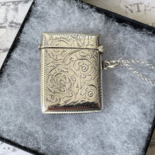 Cargar imagen en el visor de la galería, Victorian Silver Vesta Case Fob Pendant, Chester 1899. Sterling Silver Chatelaine Accessory. Antique Silver Keepsake Memento Stash Pendant