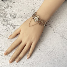 Lade das Bild in den Galerie-Viewer, Vintage Chinese Good Fortune Gold Vermeil Bracelet & Earrings. Wai Kee Hong Kong Lucky Chinese Character Jewelry Set. Asian Symbol Amulets