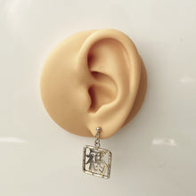 Lade das Bild in den Galerie-Viewer, Vintage Chinese Good Fortune Gold Vermeil Bracelet & Earrings. Wai Kee Hong Kong Lucky Chinese Character Jewelry Set. Asian Symbol Amulets