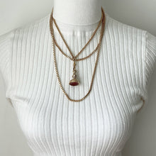 Carica l'immagine nel visualizzatore di Gallery, Antique 18ct Gold Carnelian Fob Seal Pendant with Coat of Arms. Georgian/Victorian Boar & Wolf "Suo Marte" Large Wax Seal Necklace Pendant