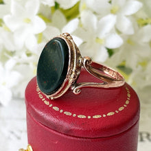 Cargar imagen en el visor de la galería, Antique Edwardian 9ct Rose Gold Scottish Bloodstone Ring. Signet Seal Style Ring, Chester 1916. English Etruscan Revival Ring, Size R/8-1/4
