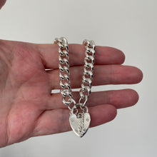 Carica l'immagine nel visualizzatore di Gallery, Vintage 1964 Sterling Silver Heart Padlock Curb Bracelet