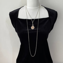 Cargar imagen en el visor de la galería, Edwardian 58” Long Guard Chain Silver Necklace & Swivel Dog Clip. Antique Art Deco Sterling Silver Curb Chain Sautoir Necklace, Muff Chain