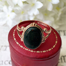Cargar imagen en el visor de la galería, Antique Edwardian 9ct Rose Gold Scottish Bloodstone Ring. Signet Seal Style Ring, Chester 1916. English Etruscan Revival Ring, Size R/8-1/4