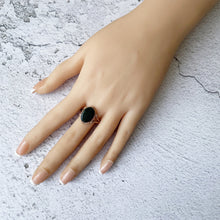 Cargar imagen en el visor de la galería, Antique Edwardian 9ct Rose Gold Scottish Bloodstone Ring. Signet Seal Style Ring, Chester 1916. English Etruscan Revival Ring, Size R/8-1/4