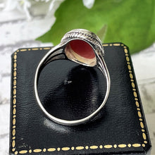 Cargar imagen en el visor de la galería, Vintage Scottish Carnelian Sterling Silver Ring. Large Oval Natural Carnelian Statement Ring. Art Deco Style Cocktail Ring Size Q / 8-1/4