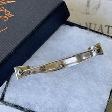 Cargar imagen en el visor de la galería, Edwardian Art Nouveau Sterling Silver Posy Holder Brooch. Rare Antique Silver Boutonniere/Buttonhole Lapel Pin. Wedding Groom Accessories.