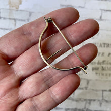 Cargar imagen en el visor de la galería, Edwardian Art Nouveau Sterling Silver Posy Holder Brooch. Rare Antique Silver Boutonniere/Buttonhole Lapel Pin. Wedding Groom Accessories.