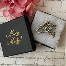 Cargar imagen en el visor de la galería, Vintage William Spratling 980 Silver Hummingbird Brooch. 1930s Retro Figural Fantasy Bird Lapel Pin. Designer Silver Jewelry, Taxco Mexico