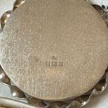 Cargar imagen en el visor de la galería, Vintage English Sterling Silver "Forget Me Not" Locket Locket Pendant Necklace. Victorian Revival Floral Engraved Large Round Locket & Chain