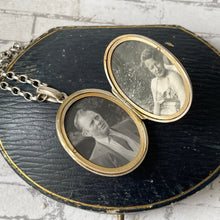 Cargar imagen en el visor de la galería, Vintage 1950s Silver Photo Locket Pendant On Short Chunky Belcher Chain. High Polished Sterling Silver Large Oval Locket Pendant Necklace.
