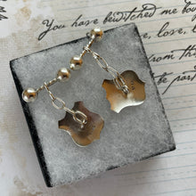 Cargar imagen en el visor de la galería, Victorian Engraved Silver Shield Statement Cufflinks. Sterling Silver Chain Cufflinks. Wedding Groom/ Mens Formal Antique Silver Cufflinks