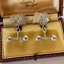 Cargar imagen en el visor de la galería, Victorian Engraved Silver Shield Statement Cufflinks. Sterling Silver Chain Cufflinks. Wedding Groom/ Mens Formal Antique Silver Cufflinks