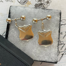 Cargar imagen en el visor de la galería, Victorian Engraved Silver Shield Statement Cufflinks. Sterling Silver Chain Cufflinks. Wedding Groom/ Mens Formal Antique Silver Cufflinks