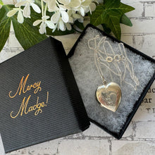 Cargar imagen en el visor de la galería, Vintage Sterling Silver Engraved Rose Heart Locket Necklace. Medium Love Heart Locket & Chain. Victorian Style Floral Sweetheart Locket