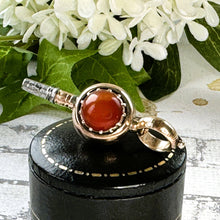 Lade das Bild in den Galerie-Viewer, Georgian 18ct Gold Carnelian Swivel Watch Key Pendant. Antique Scottish Agate Fob Pendant Charm. 18ct Rose Gold Pocket Watch Winder Key