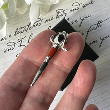 Lade das Bild in den Galerie-Viewer, Antique Victorian Scottish Agate, Amethyst Sword Brooch